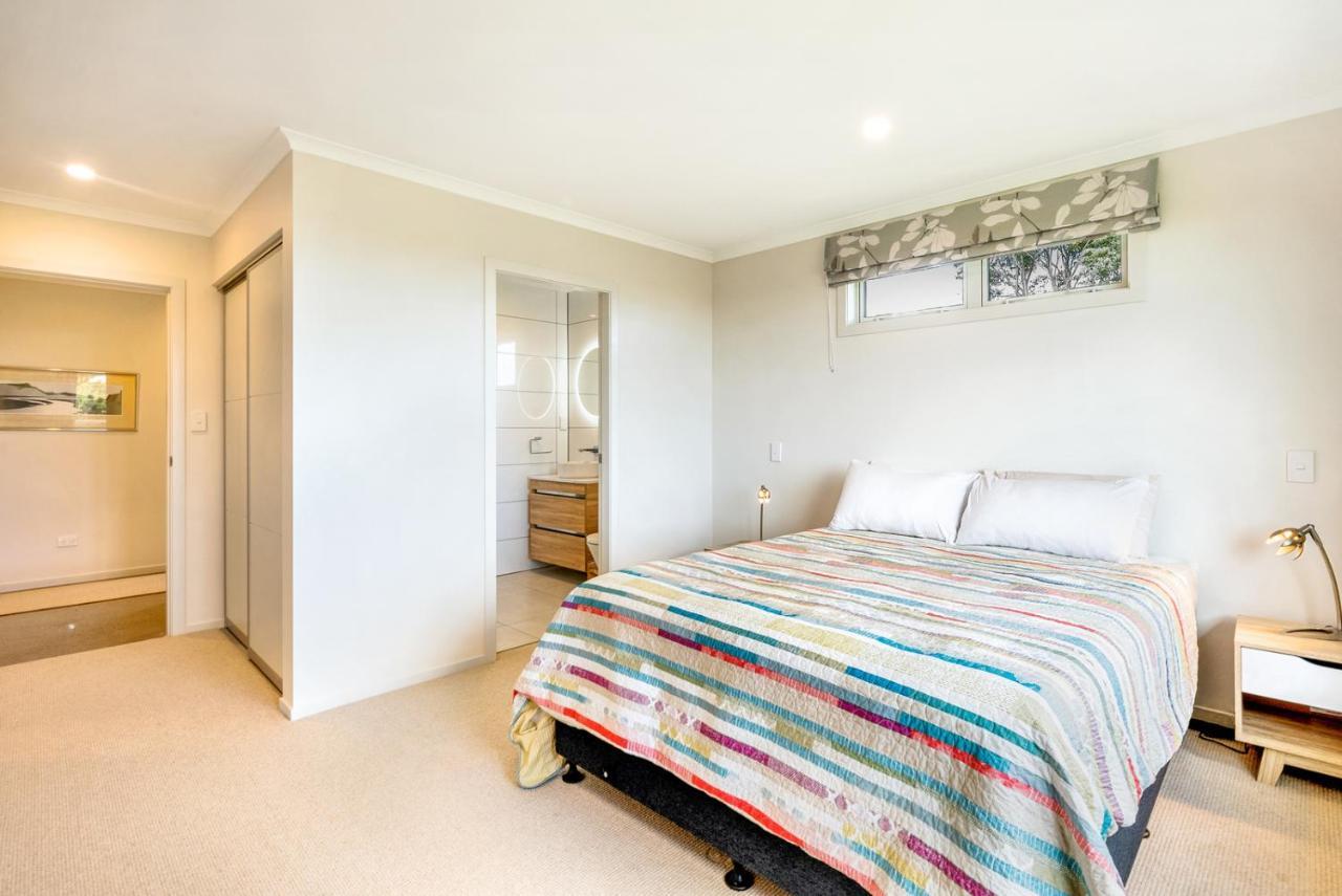 Matenga Townhouse - Waikanae Holiday Home Ngoại thất bức ảnh